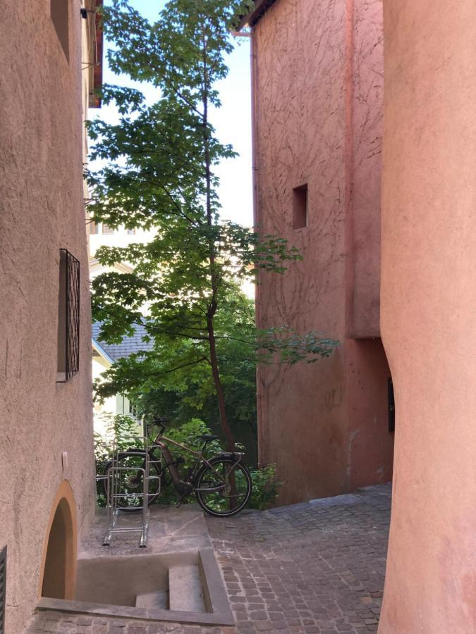 La Lombardie - Charme Et Tranquillite Sion Exterior foto