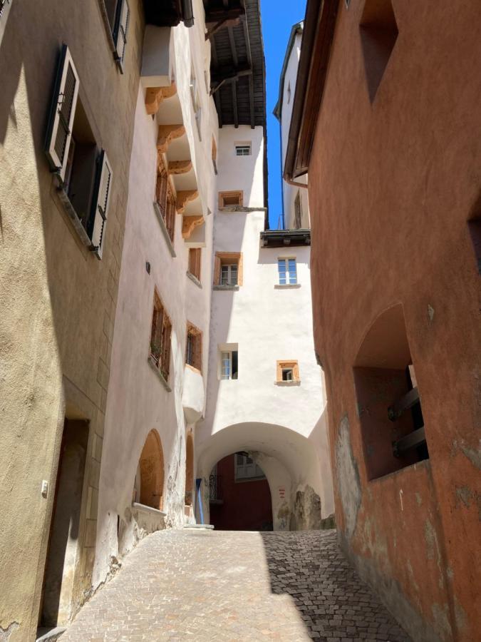 La Lombardie - Charme Et Tranquillite Sion Exterior foto